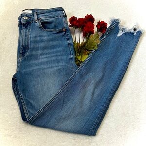 Zara Light Wash High Waist Skinny Jean - Size 6